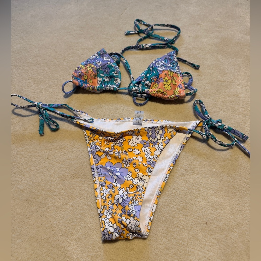 Floral Bikini Set with Multicolor Design